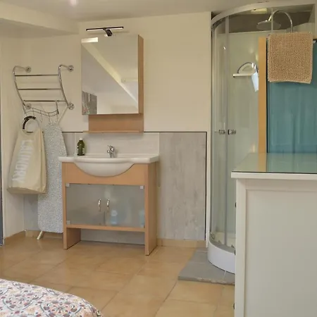 Holiday home Kerlosvezan, A La Campagne, Proche *