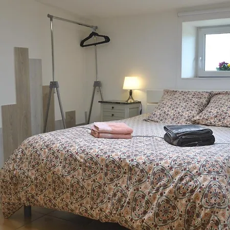 Kerlosvezan, A La Campagne, Proche Holiday home Lampaul-Ploudalmezeau